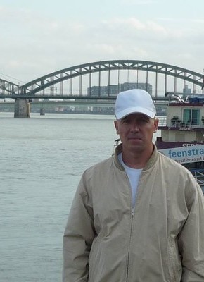 Andrey, 58, Россия, Климовск