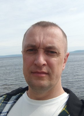 Виталий из Самары 48 лет