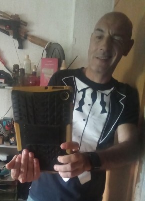 Charly из La Villa y Corte de Madrid 46 лет