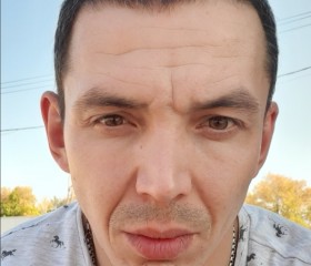 Mikhail, 36, Leningradskaya
