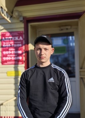 Михаил из Москвы 18 лет