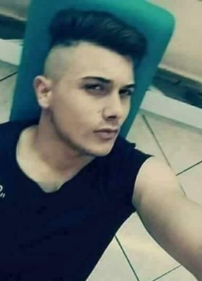 Ivan, 22, Repubblica Italiana, Salerno