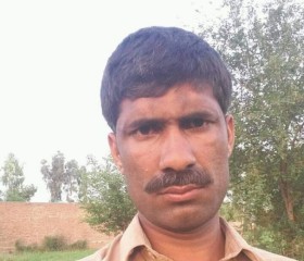 Muhmmad hinef, 19, Lalian