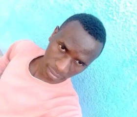 Sadike, 21, Kigali