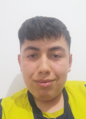 Efe из Aksaray 18 лет