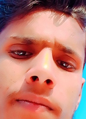 Ravi Gautam, 22, India, Chandigarh
