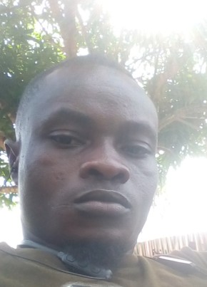 Kelvin Kayjleh, 34, Liberia, Monrovia
