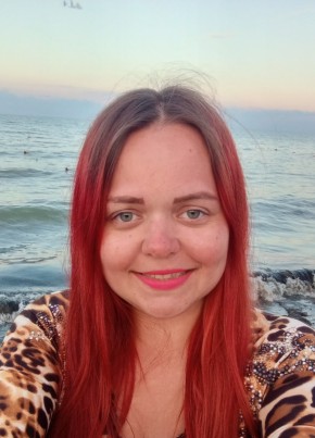 Диана, 28, Україна, Докучаєвськ