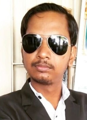 Mukesh, 22, India, Botad