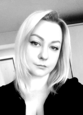 Марина из Саратова 36 лет