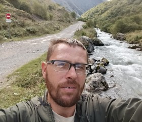 Anton, 35, Bataysk