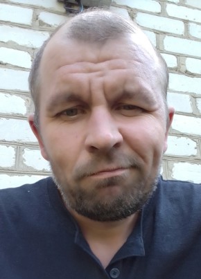 Василий, 44, Россия, Сараи