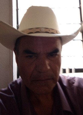 Oscar Maximino, 60, Estados Unidos Mexicanos, Ciudad López Mateos