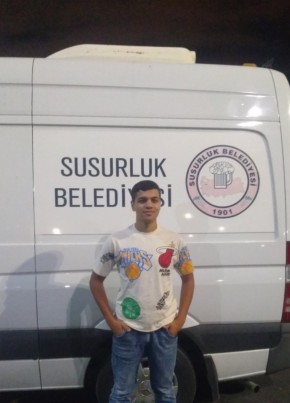 Görkem, 20, Türkiye Cumhuriyeti, İstanbul