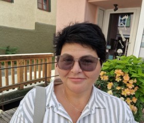 Irina, 58, Boeblingen