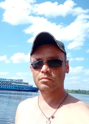 Илья, 38, Россия, Сарапул