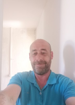 David , 44, République Française, Arras