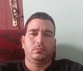 Yasmany, 40, Pedro Betancourt