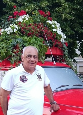 Артём из Долгопрудныя 51 год