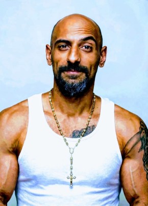 Tupac из Karlovy Vary 33 года