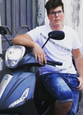 Alessandro, 24, Repubblica Italiana, Nocera Superiore
