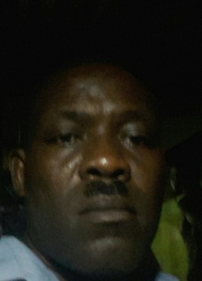 Maximus, 46, Nigeria, Abuja
