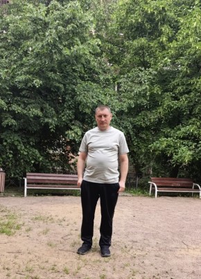 Павел из Балашова 46 лет