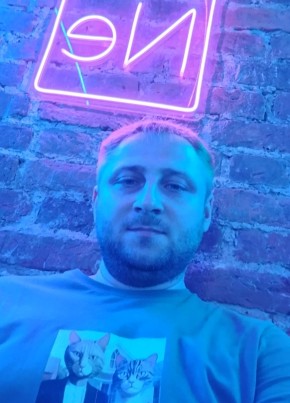 Михаил из Волхова 33 года