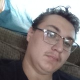 Takota, 21  , Bismarck