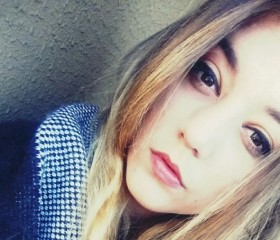 Marie, 27, La Chaux-de-Fonds