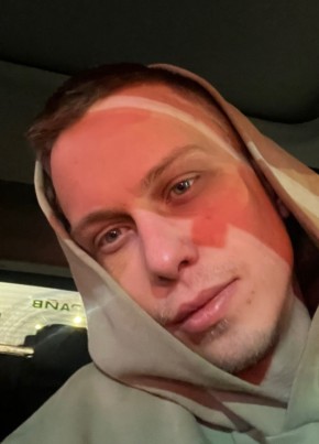 Kit, 27, United States of America, Washington D.C.