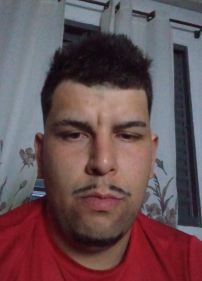 Victor pedron из Veranópolis 22 года