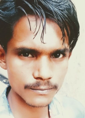 Gorav, 18, India, Delhi