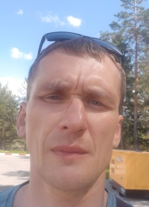 Роман, 40, Россия, Карпинск