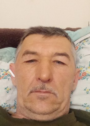 Александр из Орска 48 лет