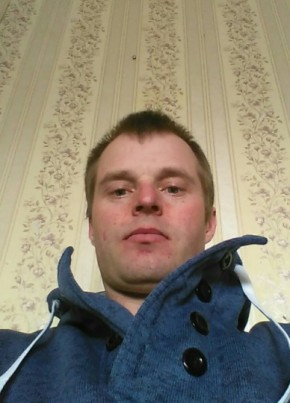 Денис, 37, Россия, Кириши