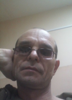 Виталий, 46, Россия, Березники