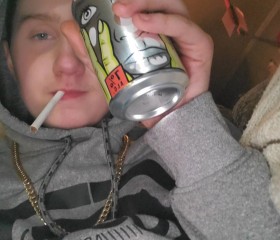 CJ, 22, Okanagan