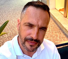 Godson cal, 44, New York City