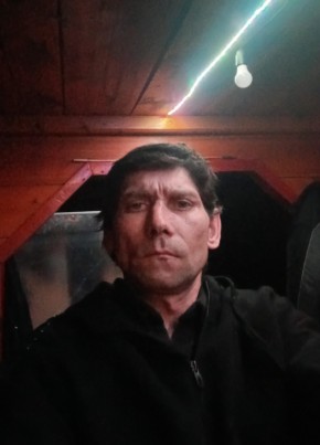 Александр из Усть-Ишима 43 года