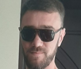 Guri, 40, Cherkessk