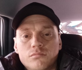 Vitaliy, 18, Yekaterinburg