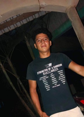 Carlos, 21, República de Honduras, Tocoa
