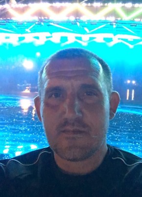 Александр из Харькова 46 лет