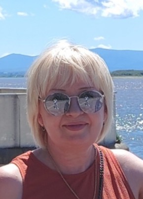 Светлана из Нижневартовска 52 года