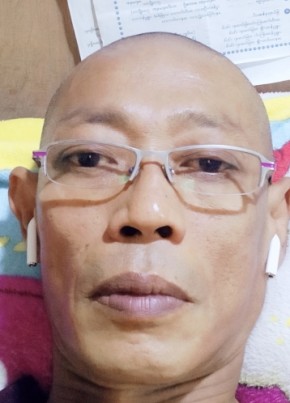 Kyaw Gyi из Naypyitaw 45 лет