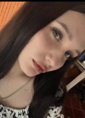 Настя из Хабаровска 18 лет