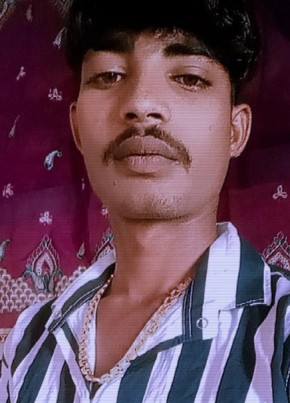Anil, 18, India, Gorakhpur (Haryana)