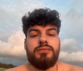 Magi, 25, Batumi
