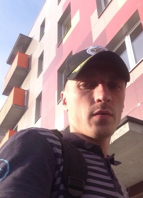 Максим, 36, Россия, Петрозаводск